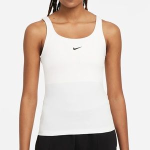 Nike Sportswear Essential
Women's Cami Tank - White Small